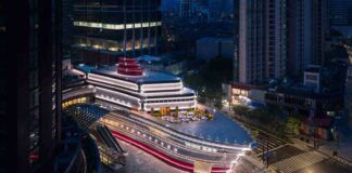 Louis Vuitton представил в Шанхае музей-корабль, построенный из гигантских сундуков