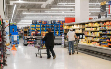 Walmart и Amazon изучают возможность выпуска собственных стейблкоинов
