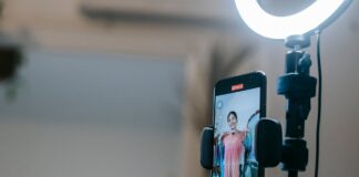 YouTube повышает возраст для прямых трансляций ради безопасности детей