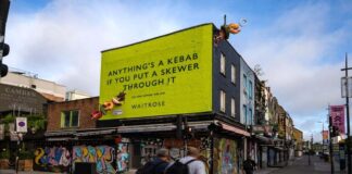 В Лондоне появились гигантские трехмерные шашлычные шампуры от Waitrose