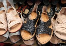 Adidas извинилась за копирование традиционных мексиканских сандалий