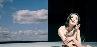 Ирина Шейк и Тильда Суинтон стали звездами нового календаря Pirelli