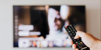По прогнозу к 2026 году мировые инвестиции в линейную телерекламу снизятся на 11%