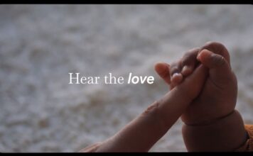 «Услышьте разницу»: Cochlear запустила кампанию о возможностях слуховой имплантации