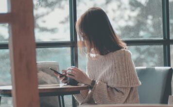 Между страхом и вниманием: как приложение «Ты умер?» отражает новую социальную реальность