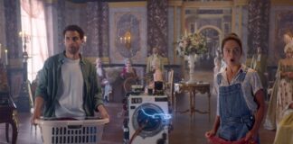 В прошлое на стиральной машине: новая кампания Ariel и Saatchi & Saatchi