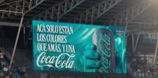 Без красного цвета: Coca-Cola превратила запрет в креативную стратегию