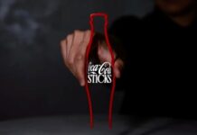 Coca-Cola нашла новое применение культовому дизайну бутылки