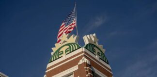 В Starbucks использование ИИ стало частью KPI сотрудников
