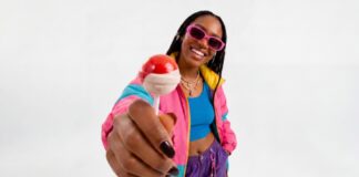 Chupa Chups превратил культовый леденец в микрофон для инфлюенсеров