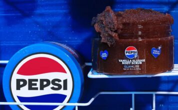 Принять ванну с Pepsi: бренд выпустил уходовую косметику со вкусом газированных напитков