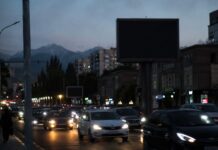 Ударил ли блэкаут по рекламному рынку Казахстана — и какие потери удалось компенсировать