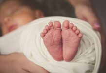 В Казахстане и Узбекистане снизилась рождаемость. Что стоит за цифрами