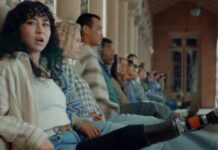 «Ничем не примечательная» реклама Apple получила «Эмми»