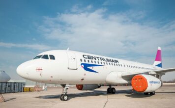 Летающий билборд за $1 млн: сколько стоит реклама на ливрее самолета