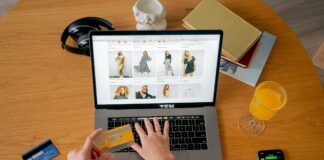 Рынок на 4,9 трлн тенге меняет модель: что происходит с e-commerce Казахстана