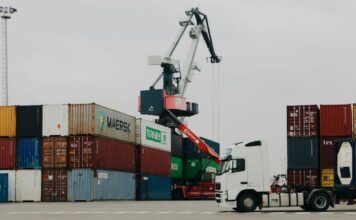 Кыргызстан и китайская Kashgar Fengxin Trading создадут платформу e-commerce