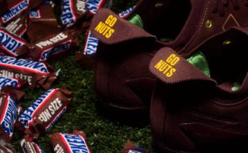 Snickers и adidas выпустили футбольные бутсы в дизайне шоколадного батончика