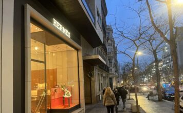 Hermès впервые возглавил рейтинг самых дорогих модных брендов мира